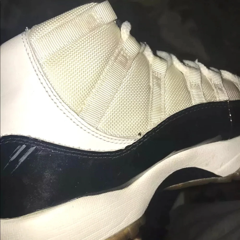 Authentic Jordan 11 Retro Concord 2000 Size 9.5 - Picture 5 of 8